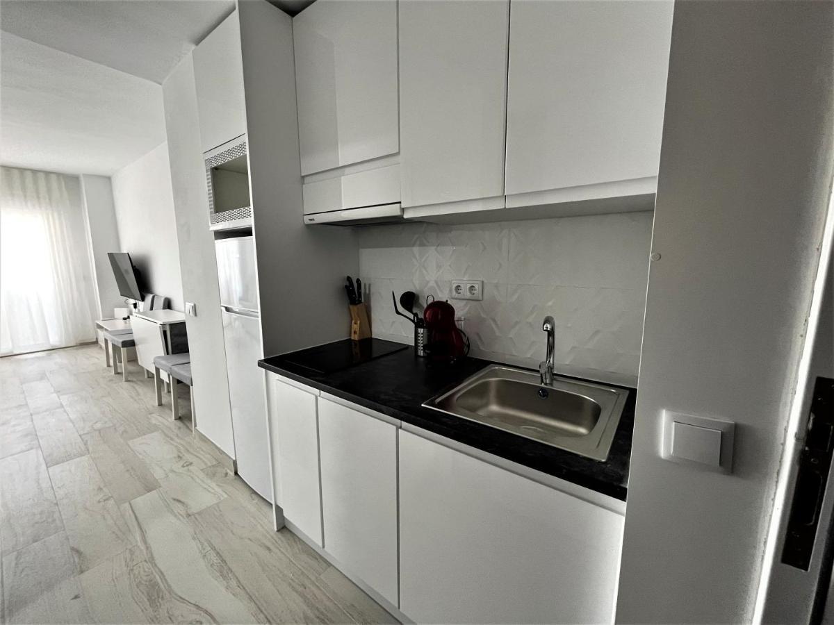 Ver853 - Estudio Con Terraza Vistas Al Mar, Piscina, Playa, Centro Torremolinos Zewnętrze zdjęcie
