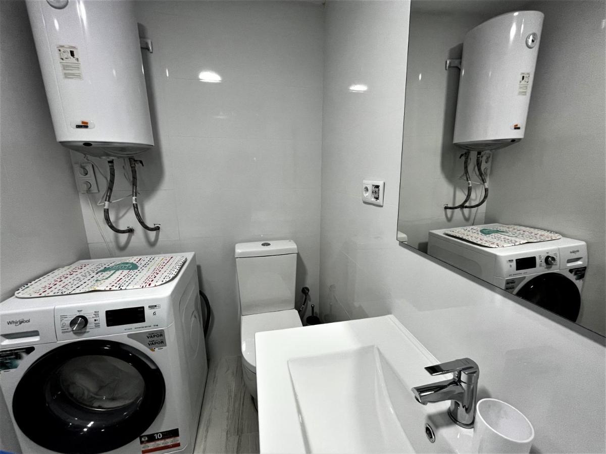 Ver853 - Estudio Con Terraza Vistas Al Mar, Piscina, Playa, Centro Torremolinos Zewnętrze zdjęcie