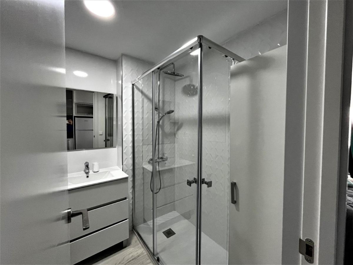 Ver853 - Estudio Con Terraza Vistas Al Mar, Piscina, Playa, Centro Torremolinos Zewnętrze zdjęcie